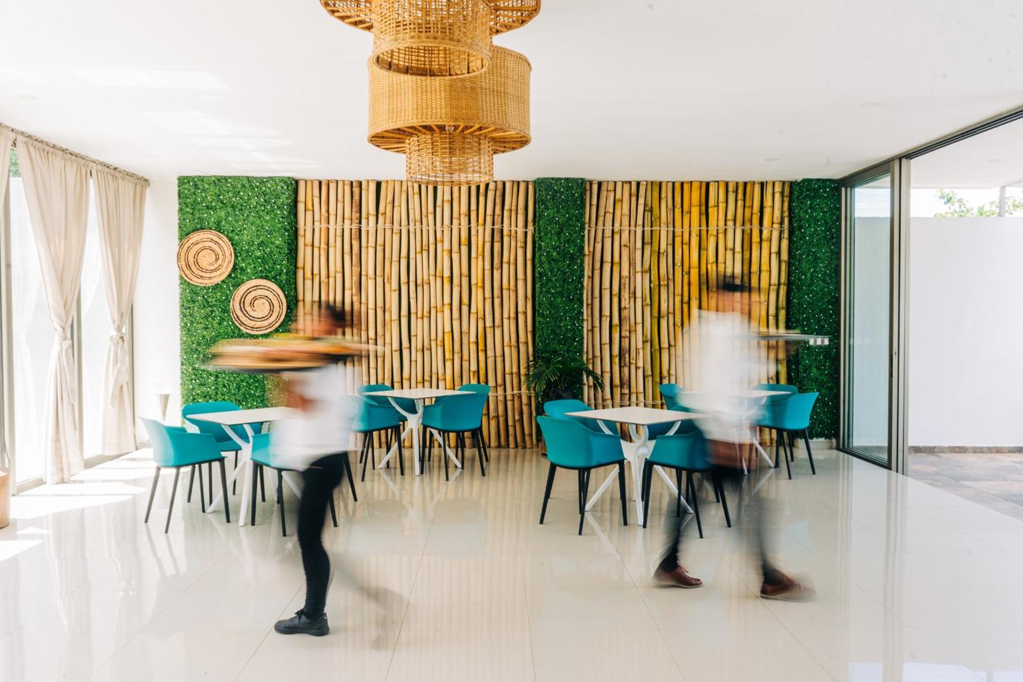 Equinoccio Hotel Santa Ana Extérieur photo